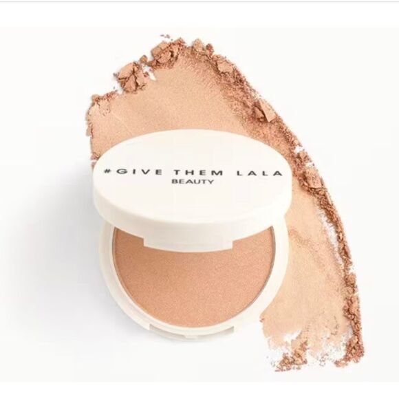 GIVE THEM LALA HIGHLIGHT TOPLESS - Picture 1 of 5